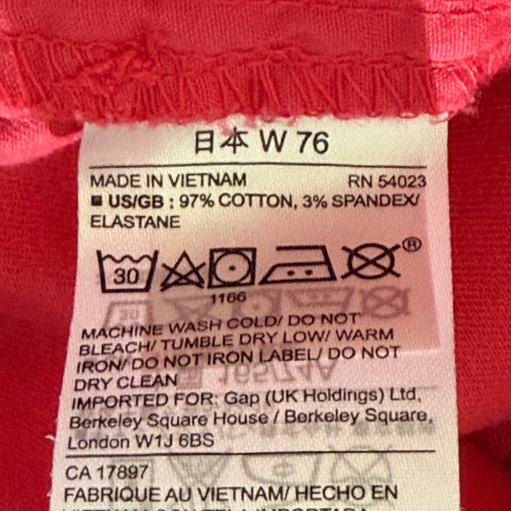 GAP Bright Pink Khaki Shorts - Picture 5 of 5
